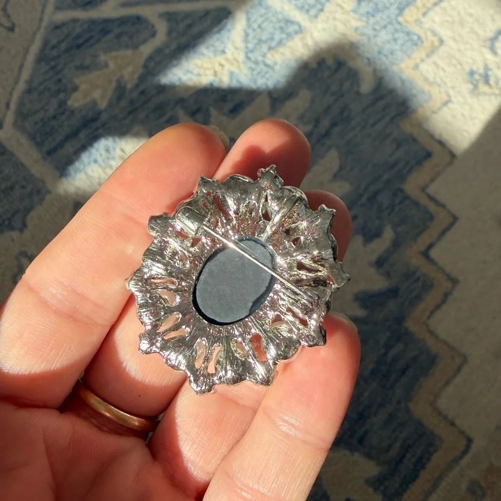 Vintage Pearl Cameo Brooch